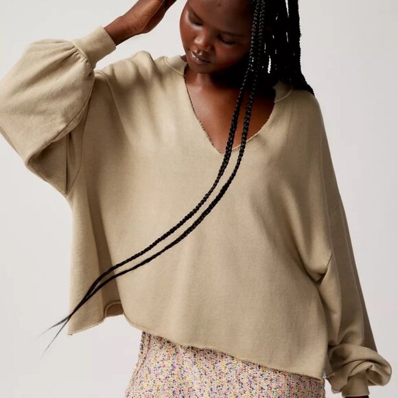 Out From Under Pullover Notch Neck Sweatshirt sz Small - Picture 9 of 10